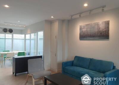 3-BR Townhouse at Thanapat Haus Sathorn - Narathiwas in Chong Nonsi