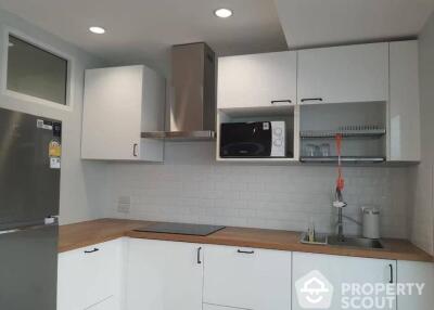 3-BR Townhouse at Thanapat Haus Sathorn - Narathiwas in Chong Nonsi