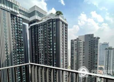 2-BR Condo at Life Asoke Hype near ARL Makkasan