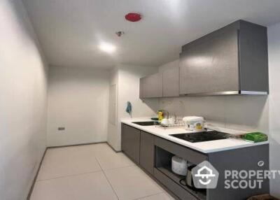 2-BR Condo at Life Asoke Hype near ARL Makkasan