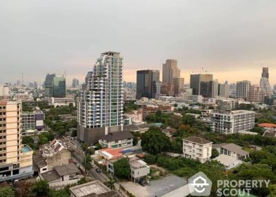 1-BR Condo at The Crest Phahonyothin 11 near BTS Ari (ID 392916)