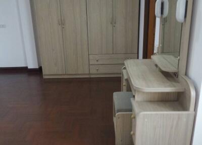 3-BR Townhouse near ARL Ramkhamhaeng (ID 514618)