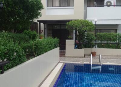 3-BR Townhouse near ARL Ramkhamhaeng (ID 514618)