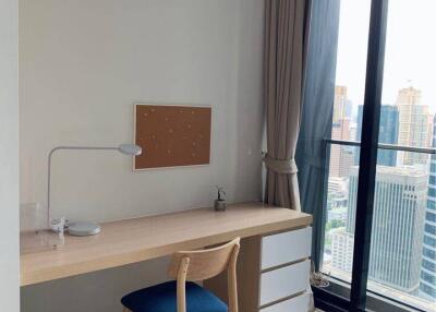 1-BR Condo at Noble Ploenchit near BTS Phloen Chit (ID 476924)