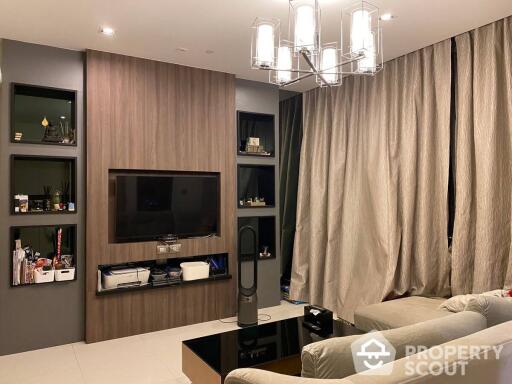 1-BR Condo at The Bangkok Sathorn near BTS Surasak