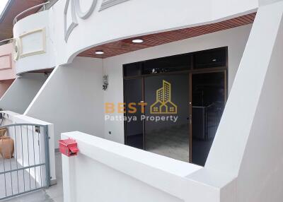 2 Bedrooms Townhouse in Suwattana Gardens East Pattaya H012073