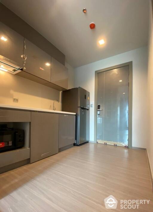 Studio Condo at Life Asoke - Rama 9 near MRT Phra Ram 9