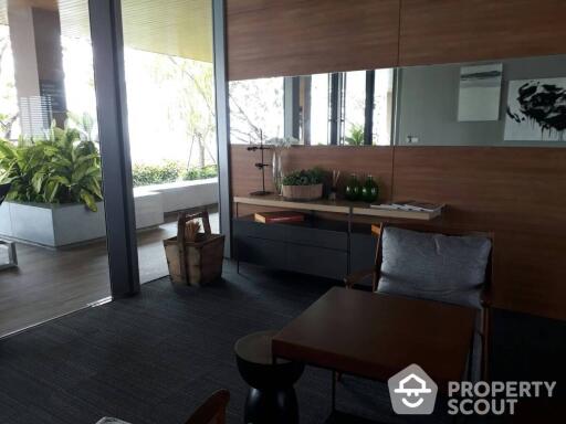 1-BR Condo at The Lofts Ekkamai near BTS Ekkamai