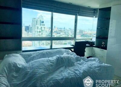 3-BR Condo at Baan Pathumwan Condominium near BTS Ratchathewi