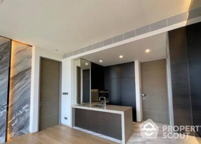 1-BR Condo at Saladaeng One near MRT Si Lom