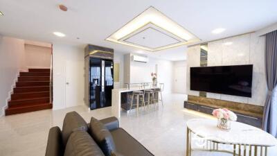 4-BR Duplex at Belle Grand Rama 9 near MRT Phra Ram 9