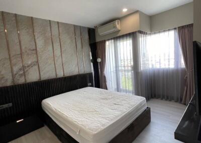 1-BR Condo at The Key Sathorn - Charoenraj in Bang Khlo