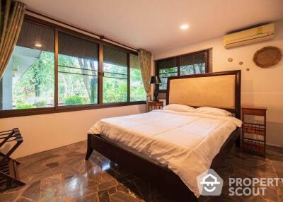 4-BR House at Green Forest near BTS Saphan Taksin