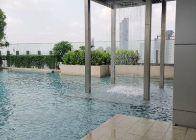 1-BR Condo at The Bangkok Sathorn near BTS Surasak