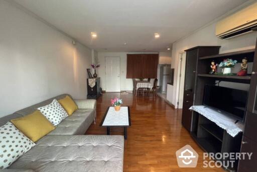 1-BR Condo at Baan Siri Sukhumvit 13 Condominium near ARL Makkasan