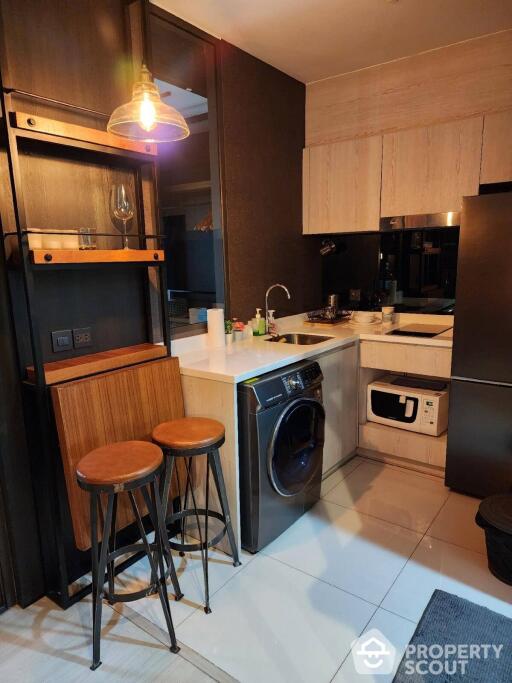 1-BR Condo at Life One Wireless near BTS Phloen Chit