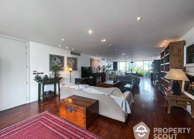 4-BR Condo at Regent On The Park1 (sukhumvit26) Condominium near BTS Phrom Phong