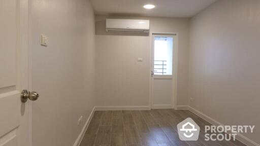 4-BR Duplex at Belle Grand Rama 9 near MRT Phra Ram 9