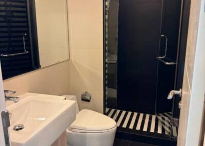 2-BR Condo at The Crest Sukhumvit 24 near BTS Phrom Phong