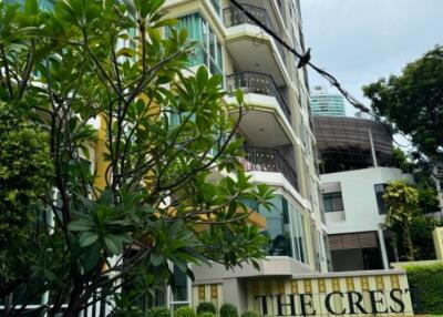 2-BR Condo at The Crest Sukhumvit 24 near BTS Phrom Phong