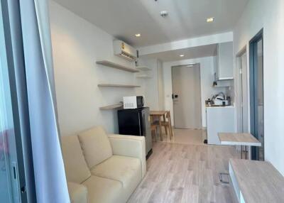 1-BR Condo at Ideo Mobi Sathorn near BTS Krung Thon Buri