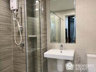 1-BR Condo at Supalai Loft Prajadhipok-Wongwian Yai near BTS Wongwian Yai