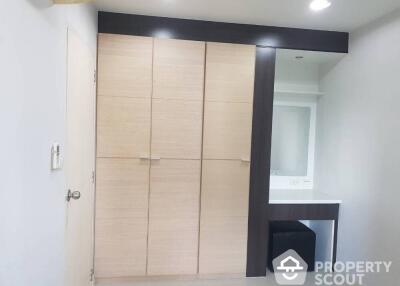 1-BR Condo at The Plenary Sathorn near BTS Wongwian Yai