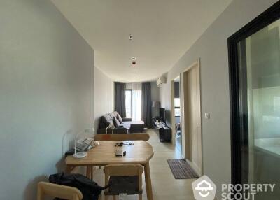 2-BR Condo at Life Asoke near ARL Makkasan