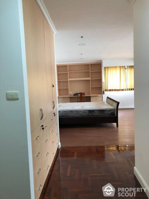 3-BR Condo at Kallista Mansion near ARL Makkasan