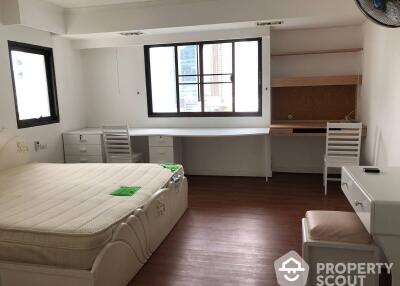 3-BR Condo at Kallista Mansion near ARL Makkasan