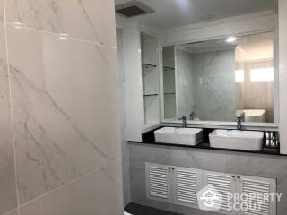 3-BR Condo at Kallista Mansion near ARL Makkasan