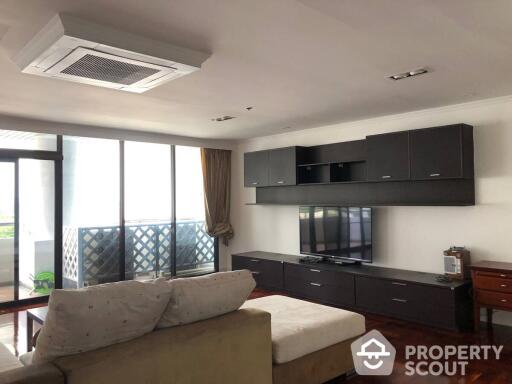 3-BR Condo at Kallista Mansion near ARL Makkasan