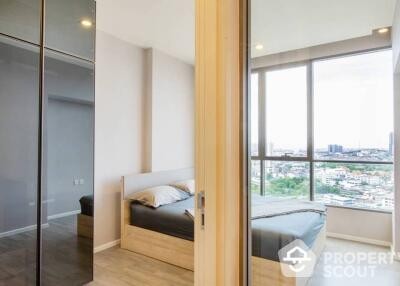 1-BR Condo at The Room Sathorn - St. Louis near BTS Surasak