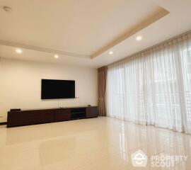 3-BR Condo at Avenue 61 Condominium near BTS Thong Lor