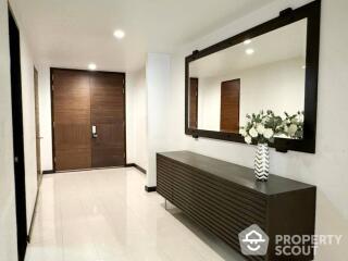 3-BR Condo at Avenue 61 Condominium near BTS Thong Lor