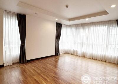 3-BR Condo at Avenue 61 Condominium near BTS Thong Lor