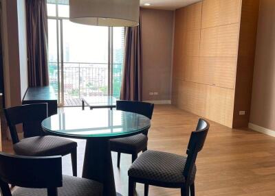 1-BR Condo at Urbana Sathorn Condominium near BTS Sala Daeng