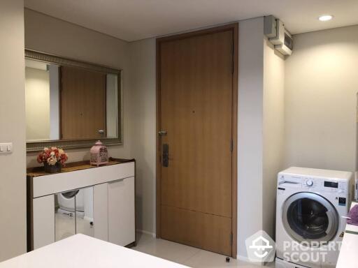 1-BR Condo at Villa Asoke near MRT Phetchaburi