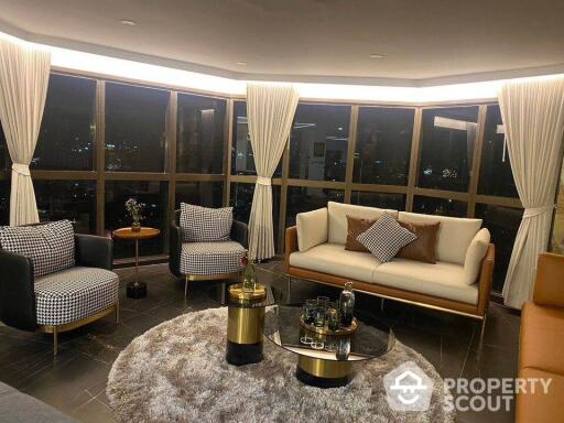 2-BR House at Nusa State Tower Condominium near BTS Saphan Taksin