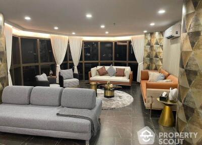 2-BR House at Nusa State Tower Condominium near BTS Saphan Taksin