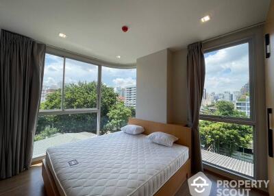 2-BR Condo at Q Prasarnmit near MRT Phetchaburi