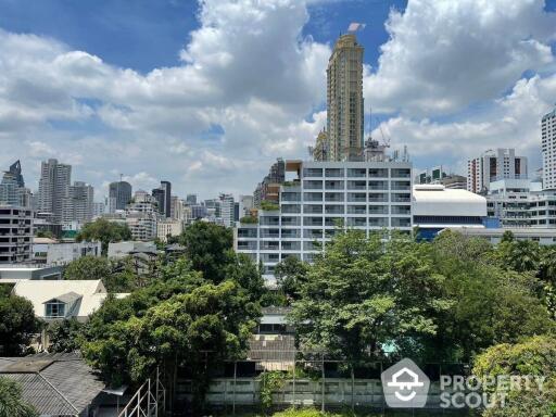 2-BR Condo at Q Prasarnmit near MRT Phetchaburi