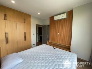 2-BR Condo at Q Prasarnmit near MRT Phetchaburi