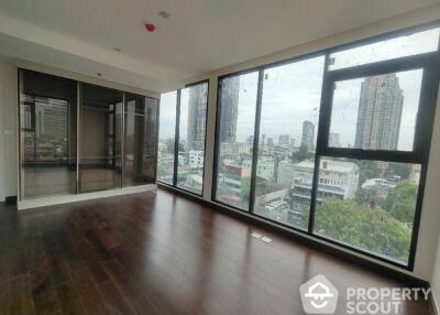 3-BR Condo near BTS Saphan Taksin