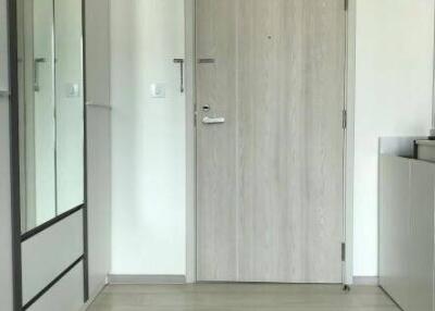 Studio Condo at Life Asoke near ARL Makkasan