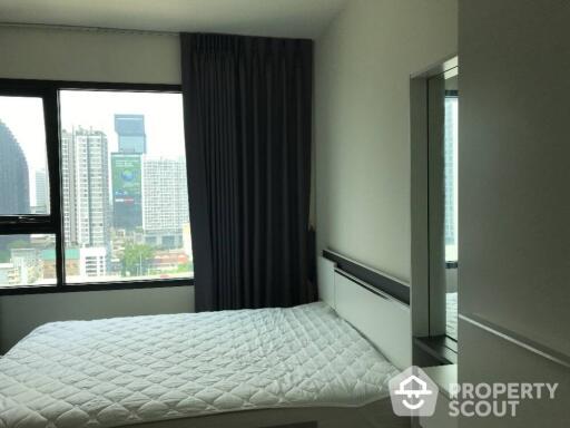 Studio Condo at Life Asoke near ARL Makkasan