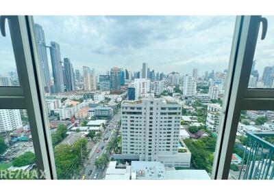 Luxurious 4 Bedroom Condo for Rent in Thonglor Area