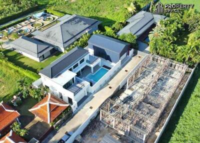 Luxury Modern 4 Bedroom Pool Villa In East Pattaya For Sale