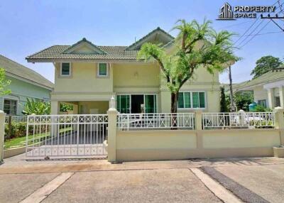 Pet Friendly 3 Bedroom Villa In Baan Chalita Pattaya For Rent