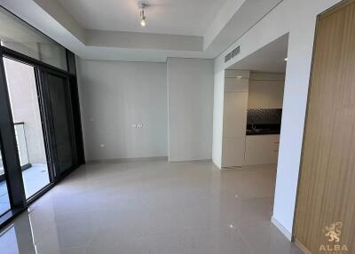 Luxurious APT  Well maintained  Spacious